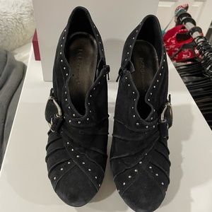 BCBG heels